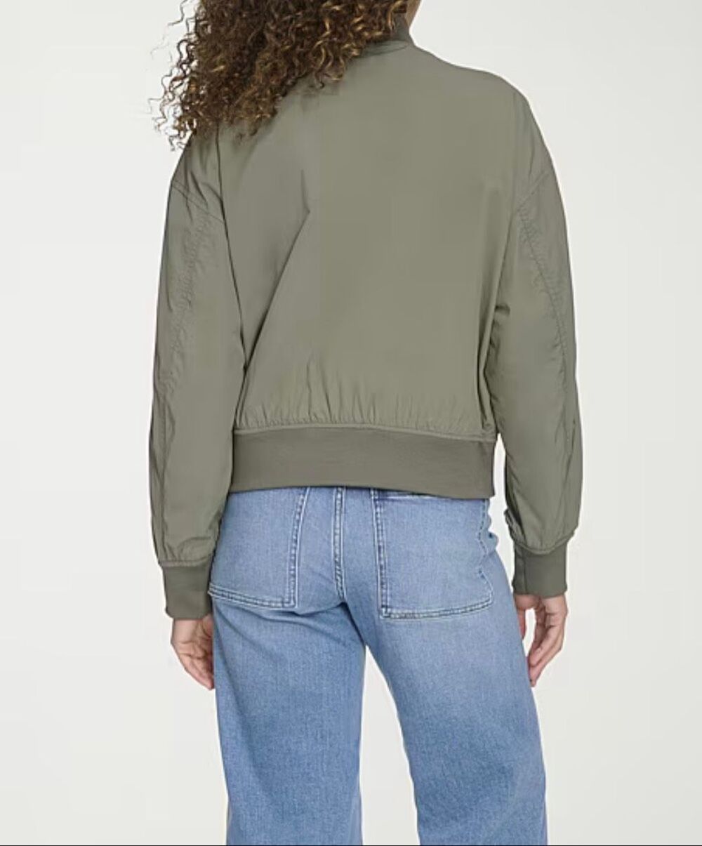 Levi's Relaxed Front Zip Ribbed Hem Water Resistant Midweight Bomber Jacket Sage - Picture 2 of 5